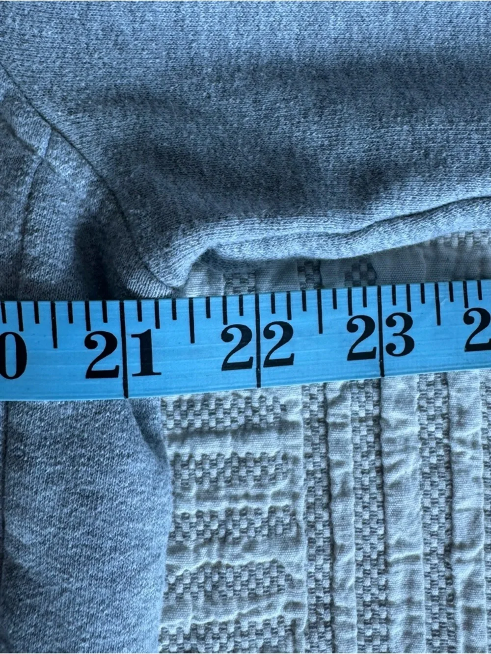 Helly Hansen Women’s Grey Crewneck Sweatshirt – Size Large - Picture 7 of 9